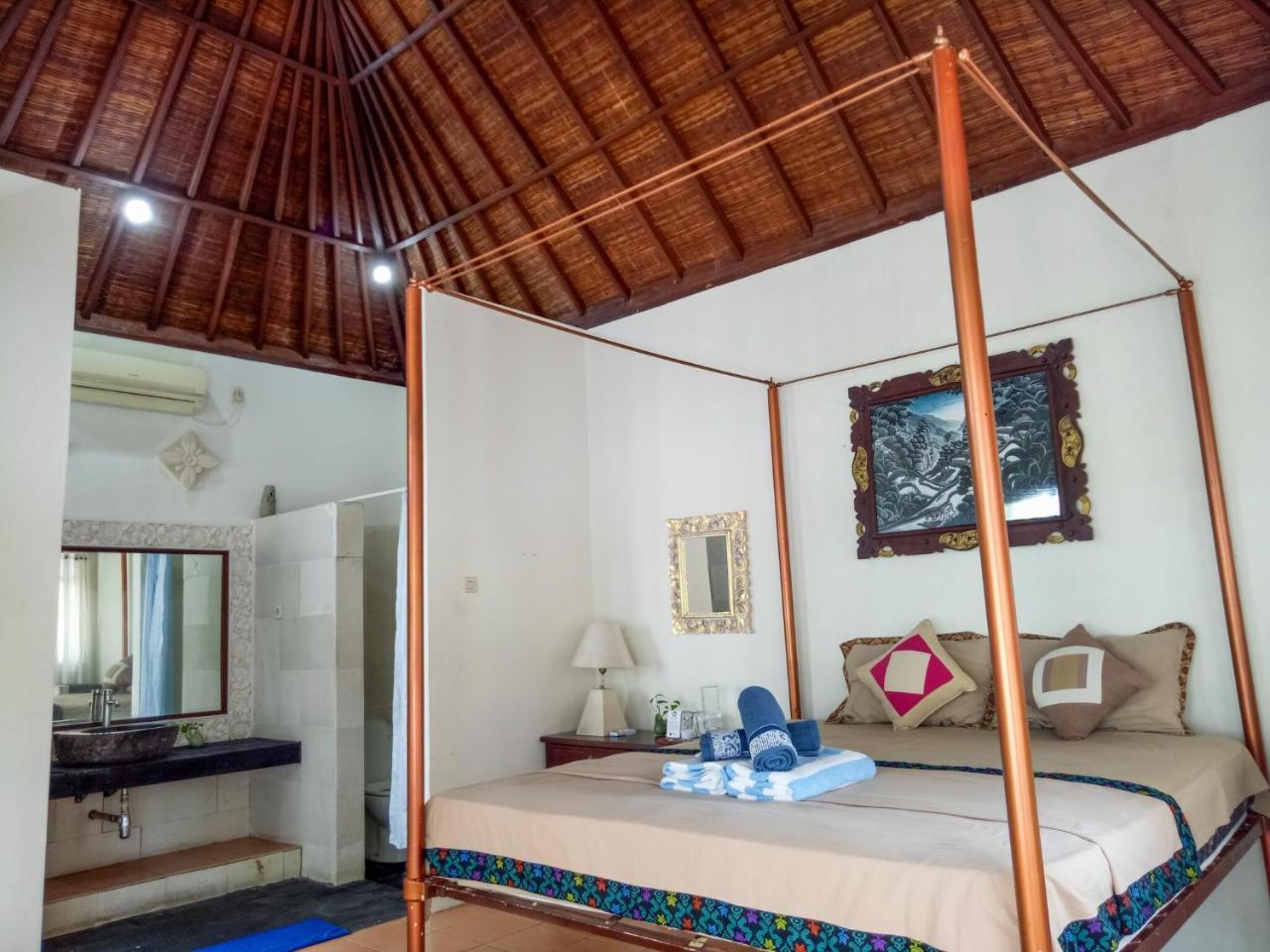 Kelapa Guest House Jimbaran Redpartner Bali ภายนอก รูปภาพ